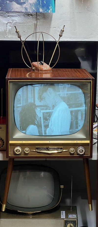 1952 Philco 21” “High Fidelity” tube TV