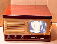 1948 Motorola “Golden View” 7” Tube TV