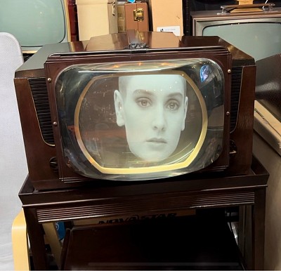 1948 RCA Victor 12” TV with zoom lens and original floor stand